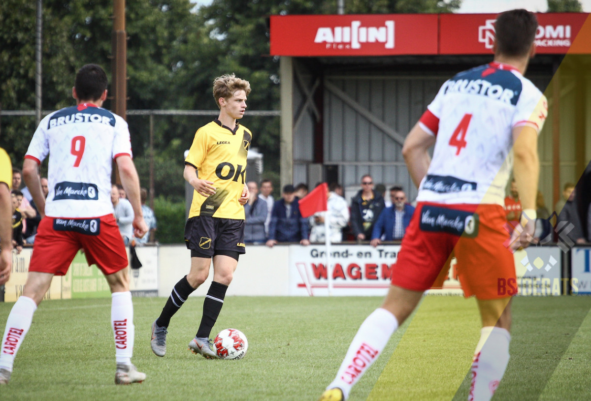 nac kortrijk [2 1] [49 van 92]